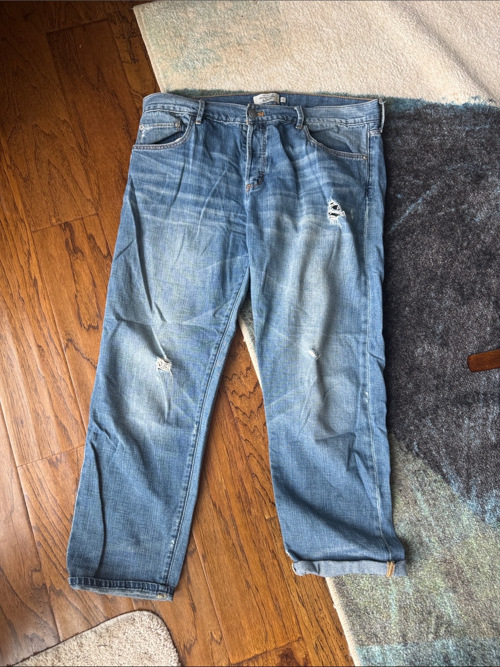 Women’s Blue Distressed Jeans